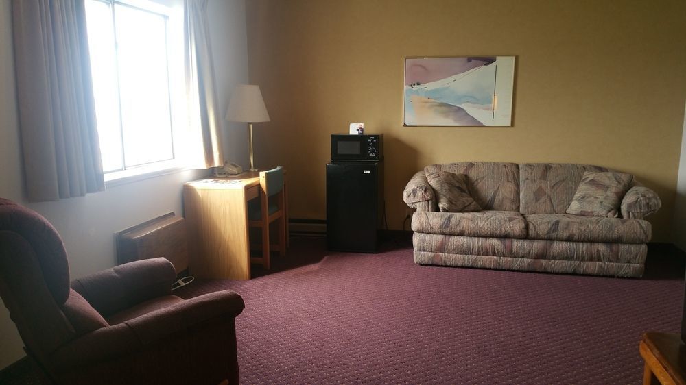 Travelodge By Wyndham Deer Lodge Montana Экстерьер фото