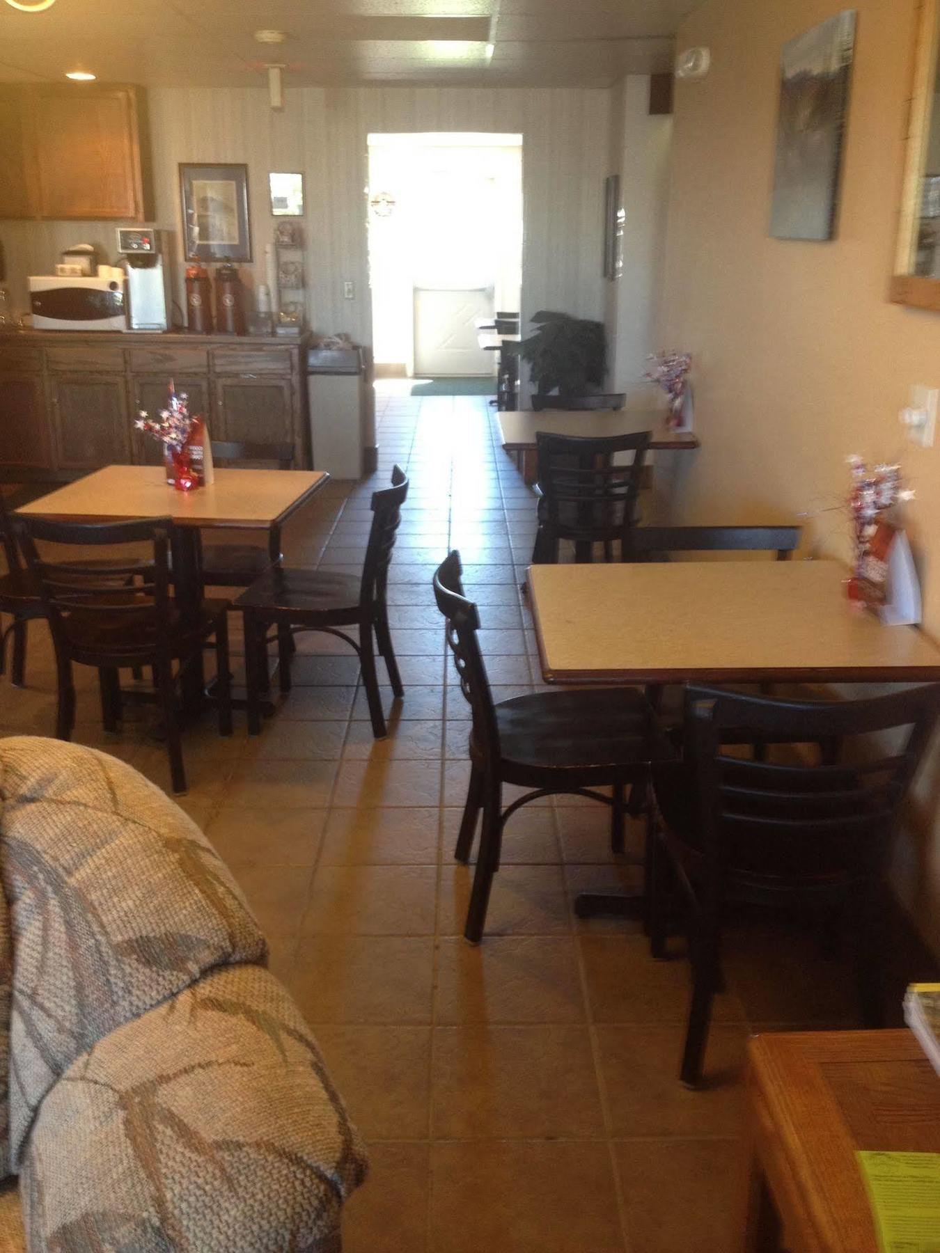 Travelodge By Wyndham Deer Lodge Montana Экстерьер фото