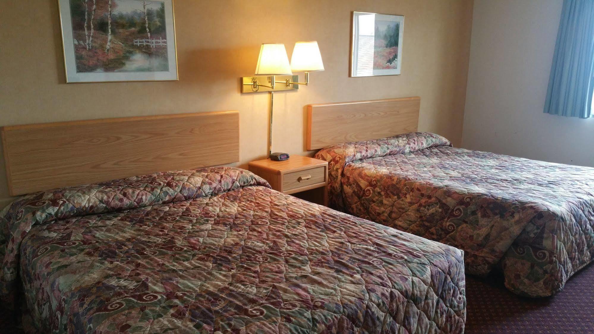 Travelodge By Wyndham Deer Lodge Montana Экстерьер фото